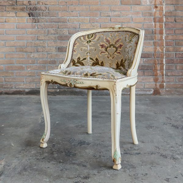 Kleine Louis XV stoel