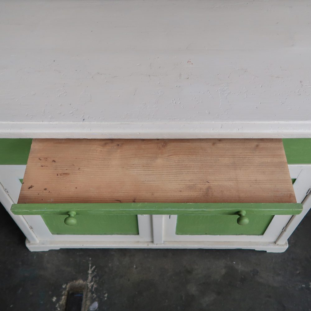 Brocante dressoir met uitschuifbare plank - Afbeelding 4