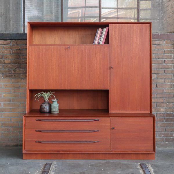 Vintage highboard - Midcentury