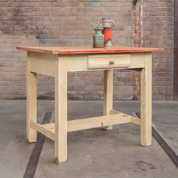 Brocante tafeltje
