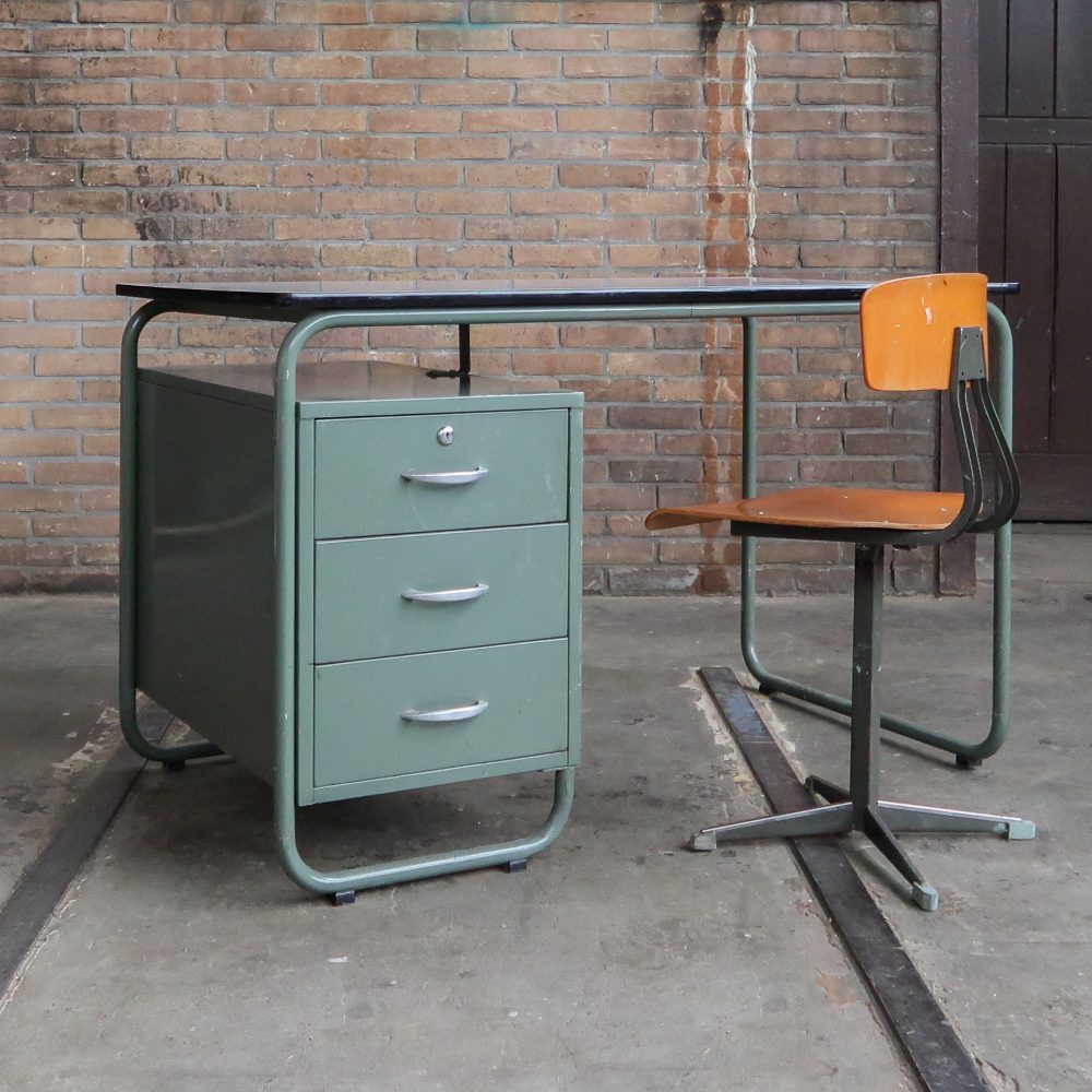 Vintage metalen bureau