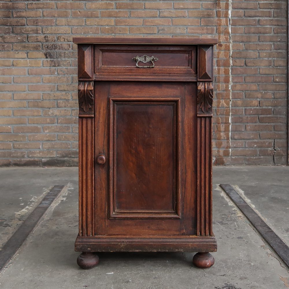 Brocante nachtkastje - Afbeelding 2