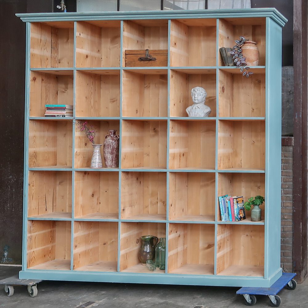 Brocante houten vakkenkast - Afbeelding 2