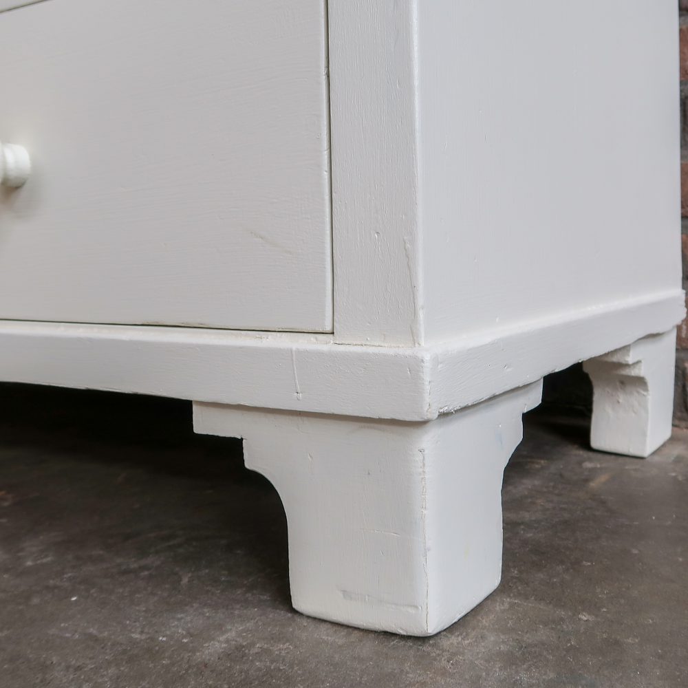 Brocante linnenkast met bloemen - Afbeelding 11