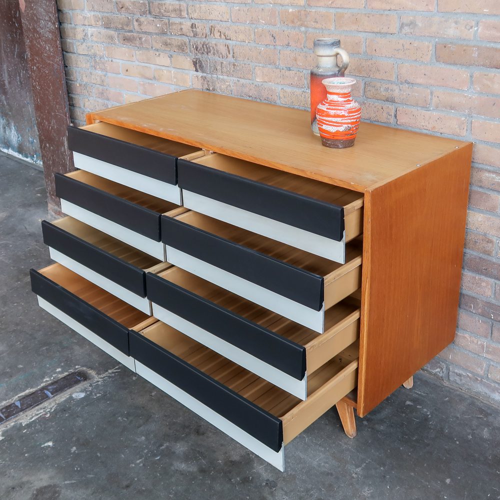 Vintage dressoir - Jiri Jiroutek - Afbeelding 4