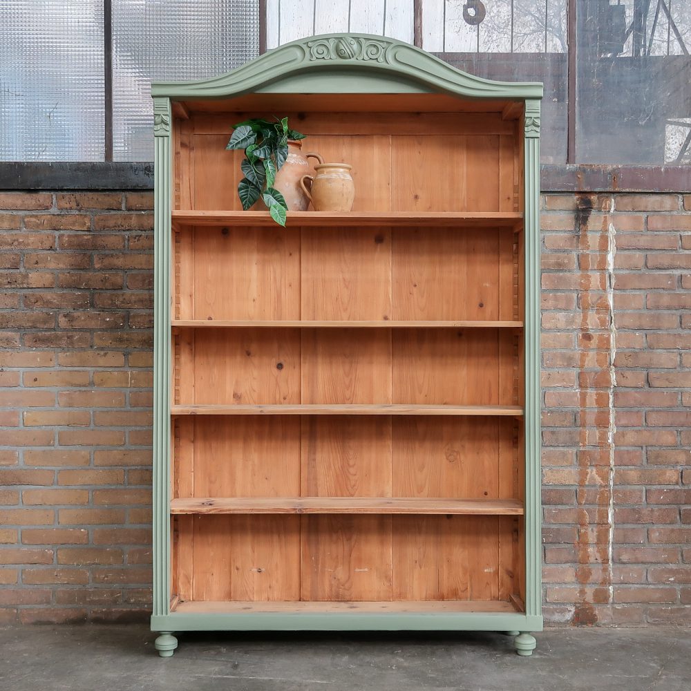 Brocante open boekenkast