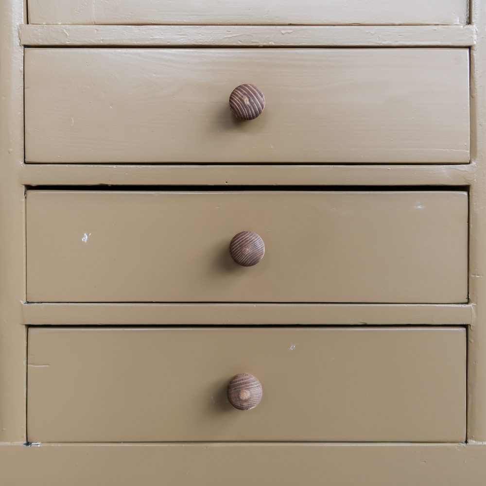 Vintage driedeurs vitrinekast – Bild 10