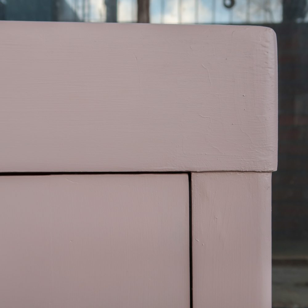 Roze eendeurs vitrinekast - Afbeelding 5