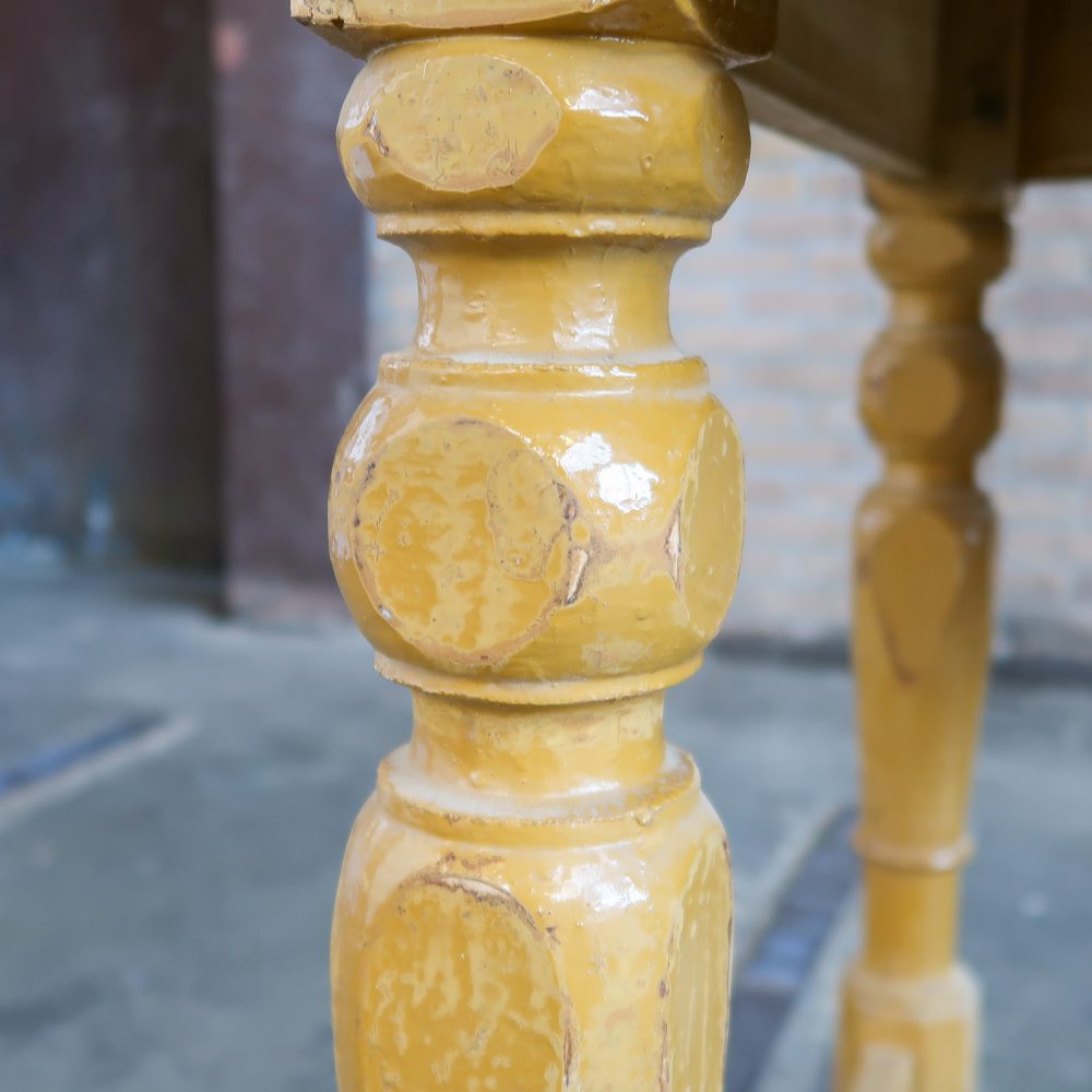 Brocante geel tafeltje - Afbeelding 6
