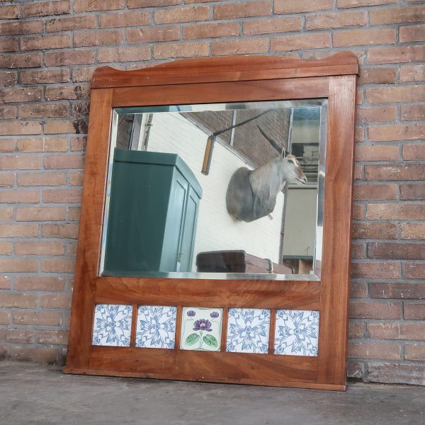 Brocante spiegel met tegeltjes