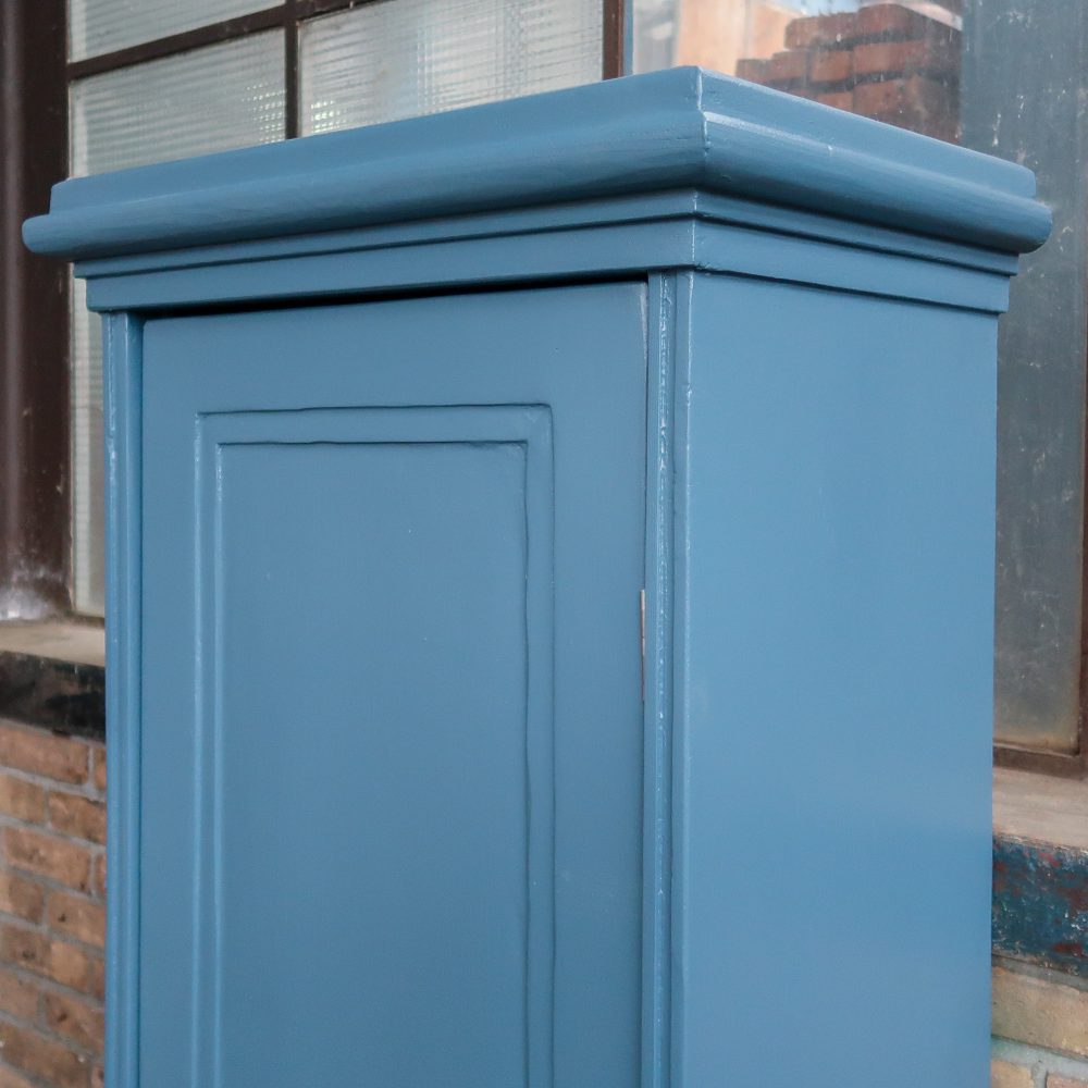 Blauwe eendeurs linnenkast - Afbeelding 4