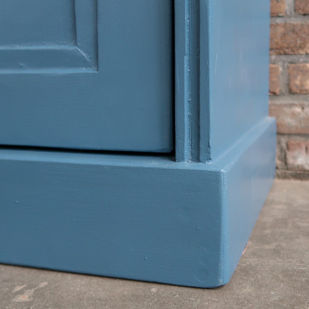 Blauwe eendeurs linnenkast - Afbeelding 8