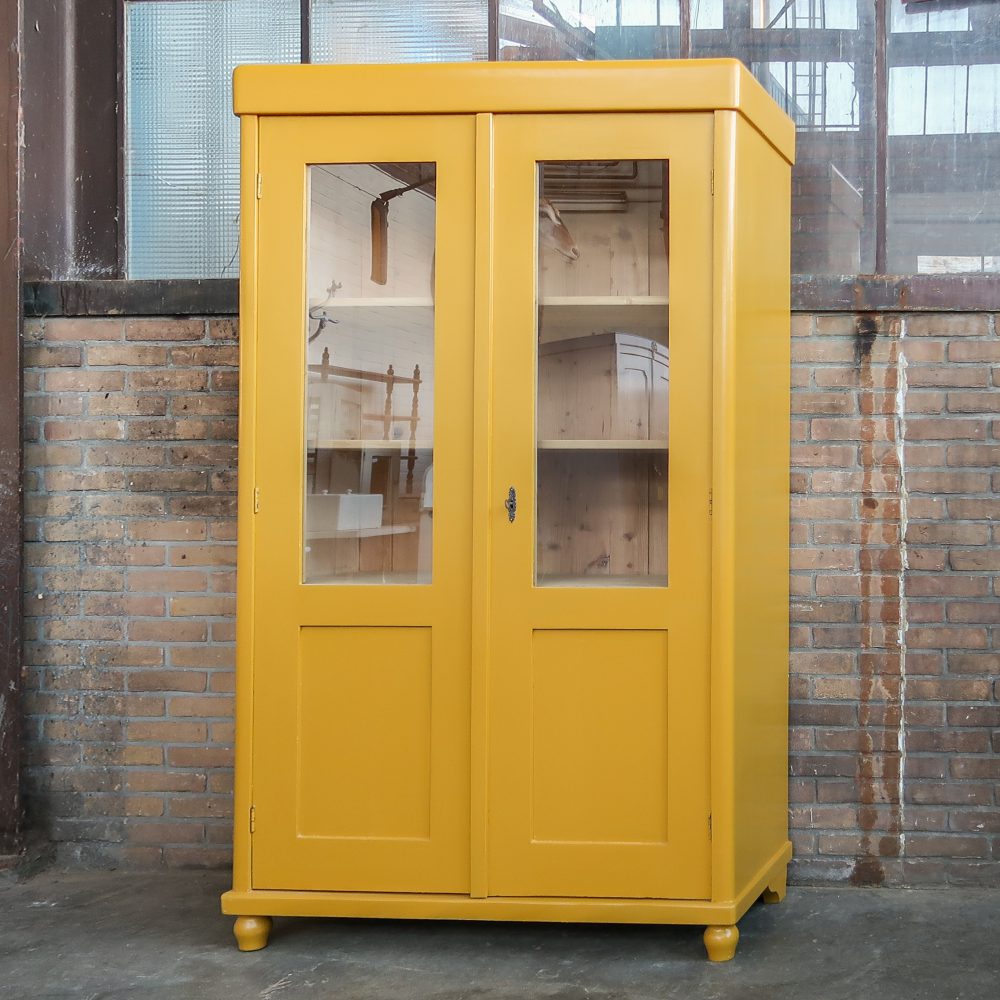 Brocante gele vitrinekast - Afbeelding 2
