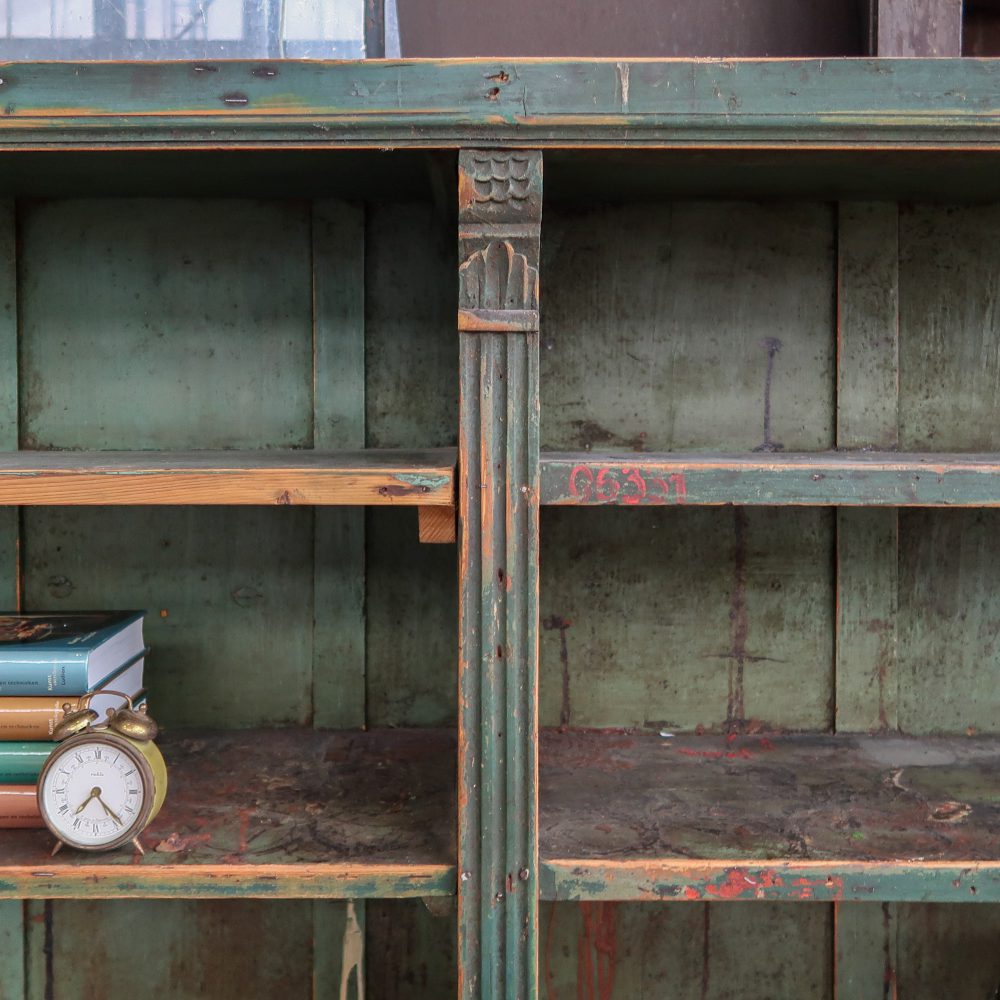 Industriële houten vakkenkast - Afbeelding 3