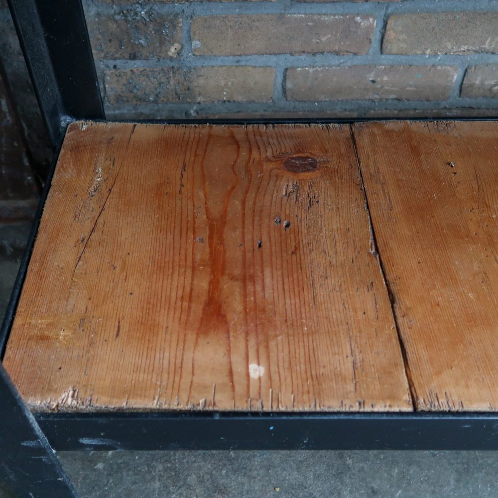 Industriële houten vakkenkast - Afbeelding 12