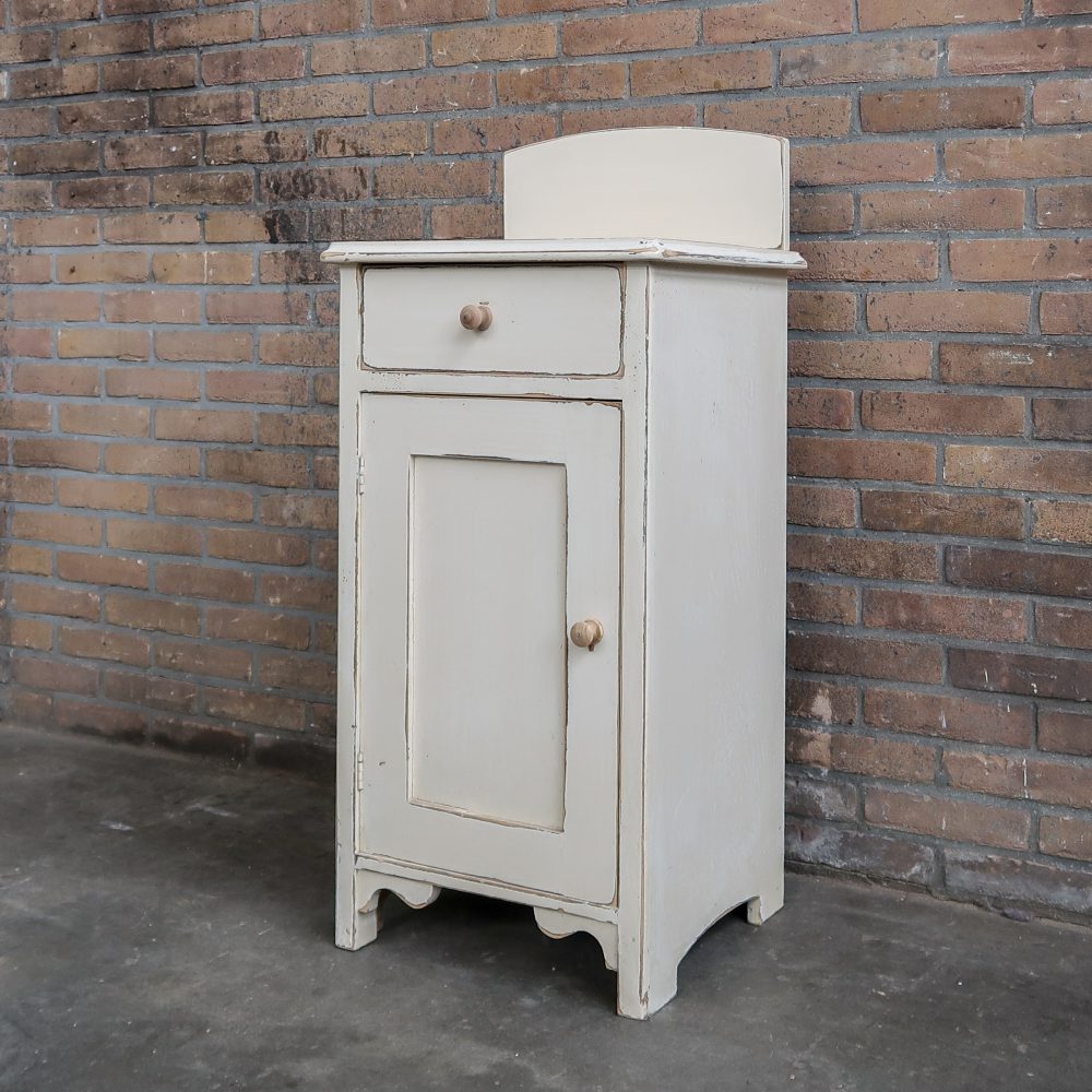 Brocante nachtkastje - Afbeelding 2