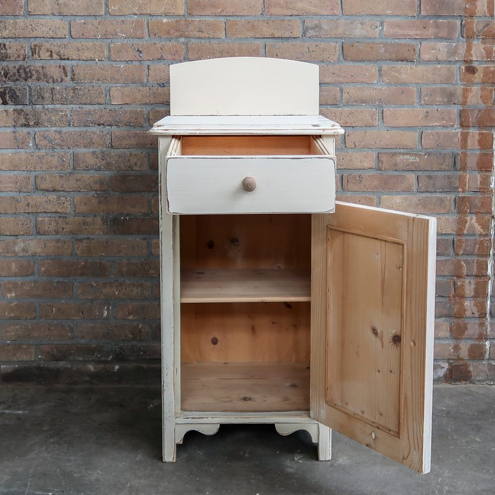 Brocante nachtkastje - Afbeelding 3