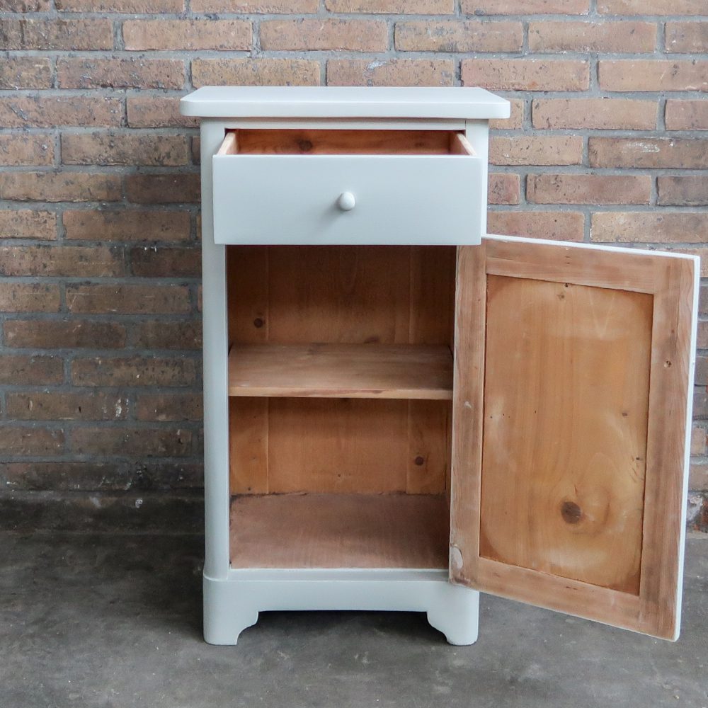 Brocante nachtkastje - Afbeelding 3