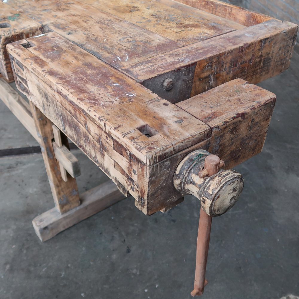 Vintage werkbank met bankschroeven - Afbeelding 6