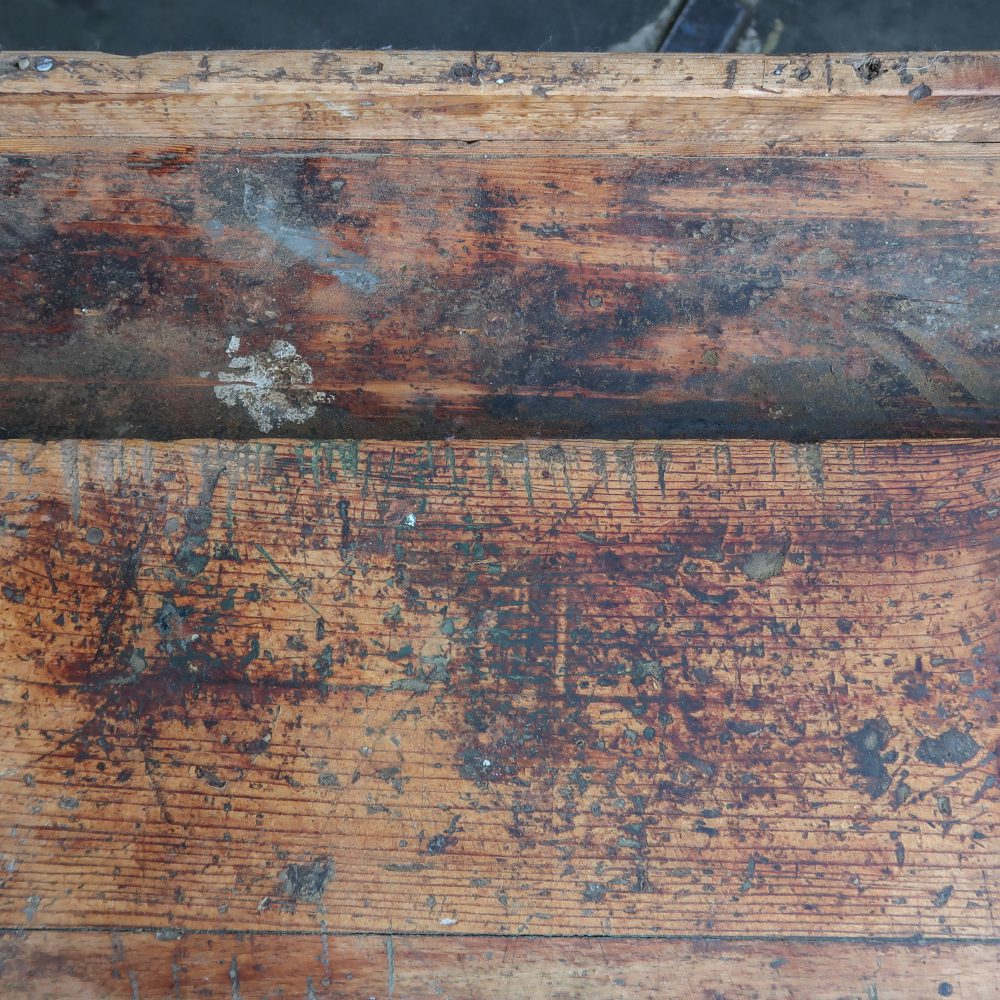 Vintage werkbank met bankschroeven - Afbeelding 8