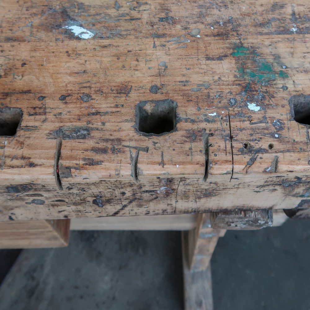 Vintage werkbank met bankschroeven - Afbeelding 9