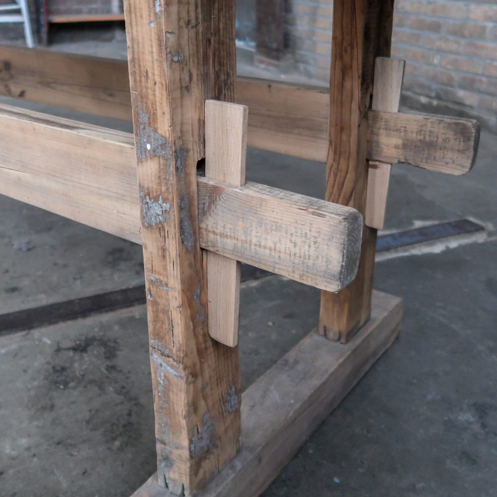 Vintage werkbank met bankschroeven - Afbeelding 10