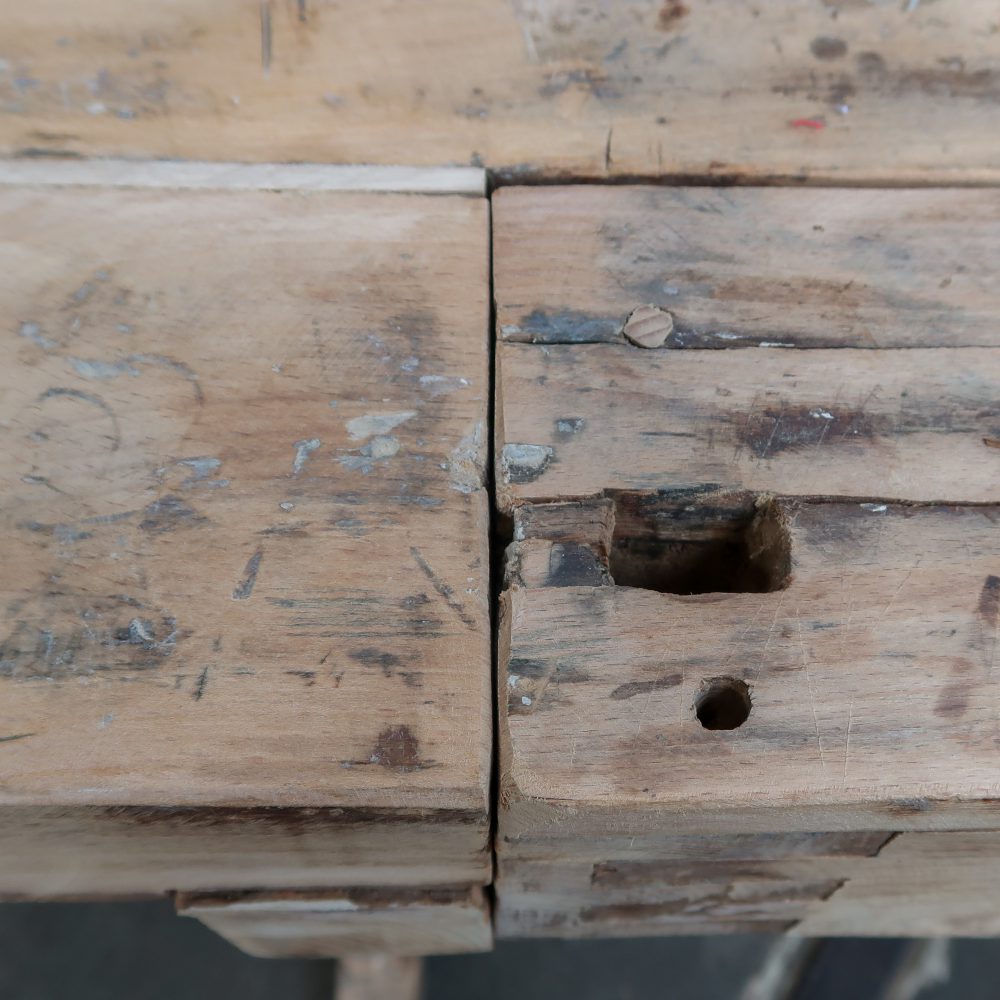 Vintage werkbank met bankschroeven - Afbeelding 7