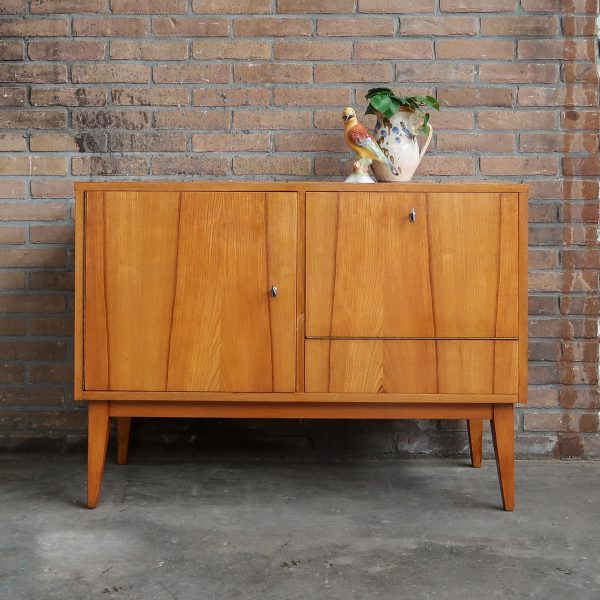 Vintage dressoir