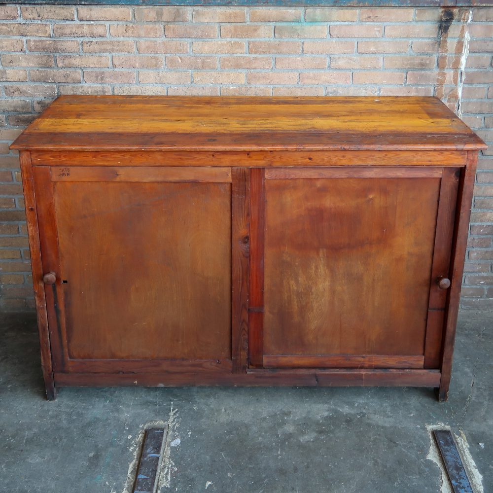 Vintage dressoir met schuifdeuren - Afbeelding 3