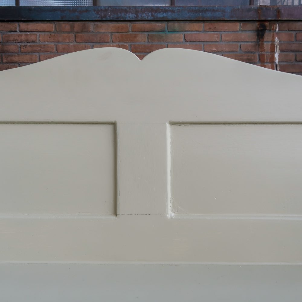 Beschilderde houten bank - Afbeelding 9