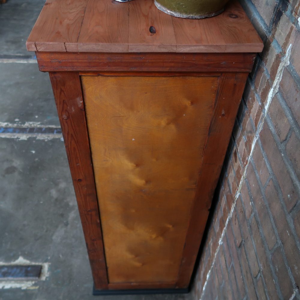 Vintage dressoir met schuifdeuren - Afbeelding 9