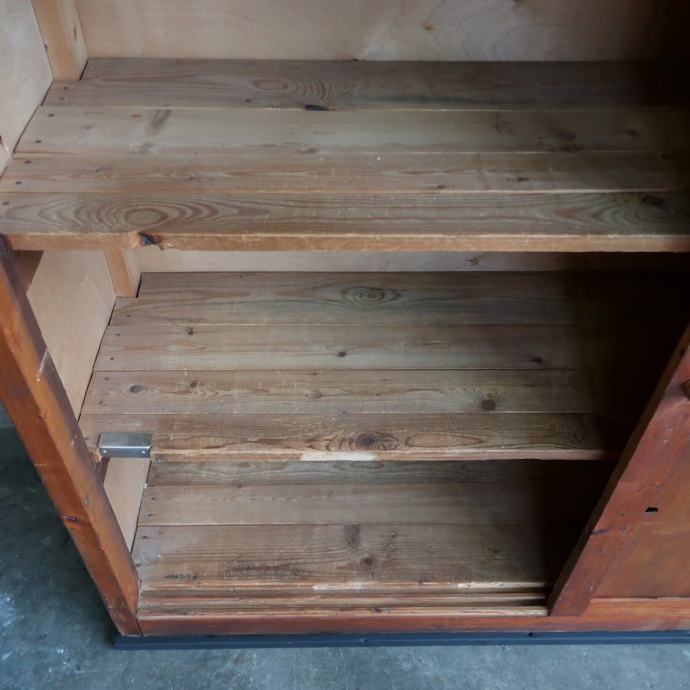 Vintage dressoir met schuifdeuren - Afbeelding 12