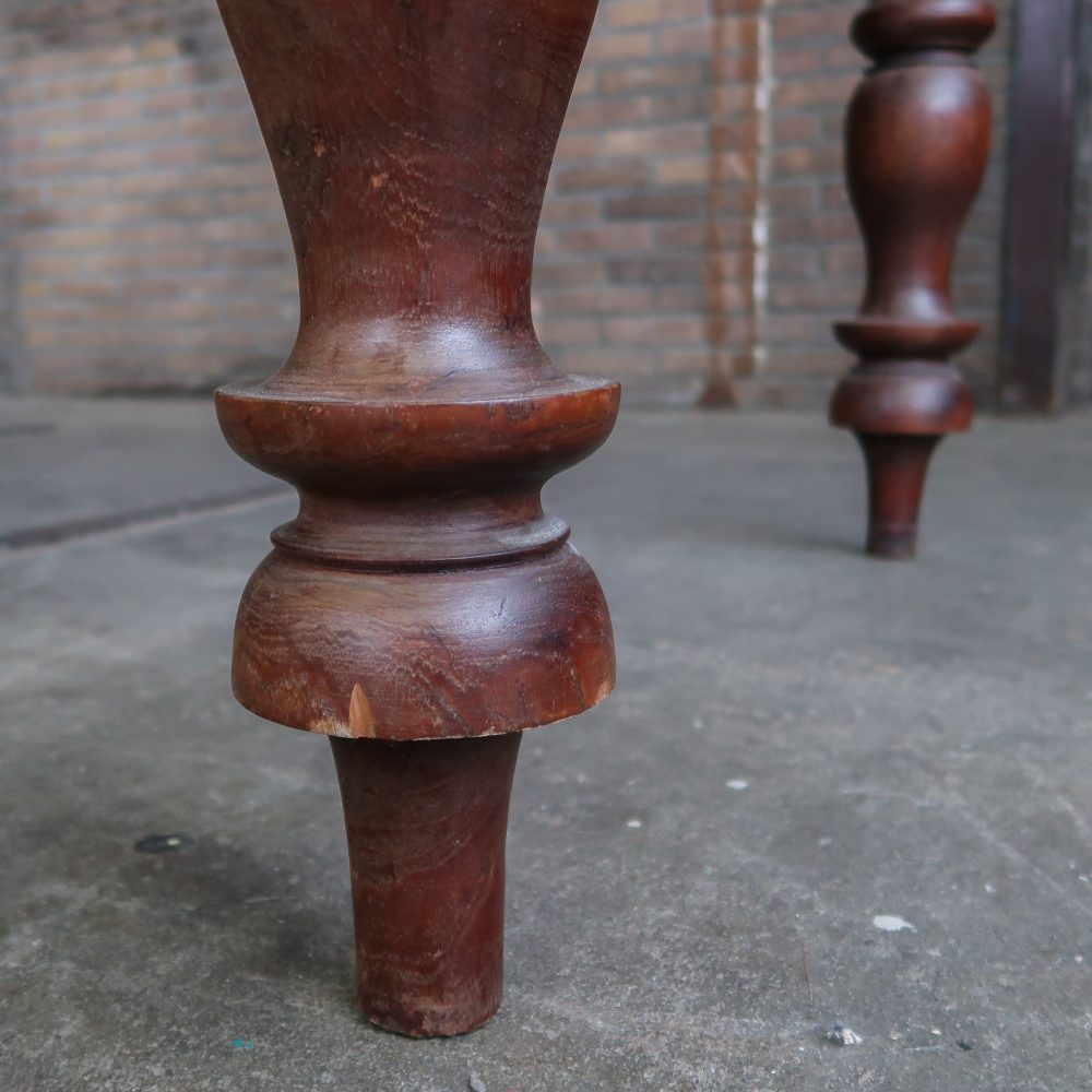 Klassieke houten eettafel - Afbeelding 9