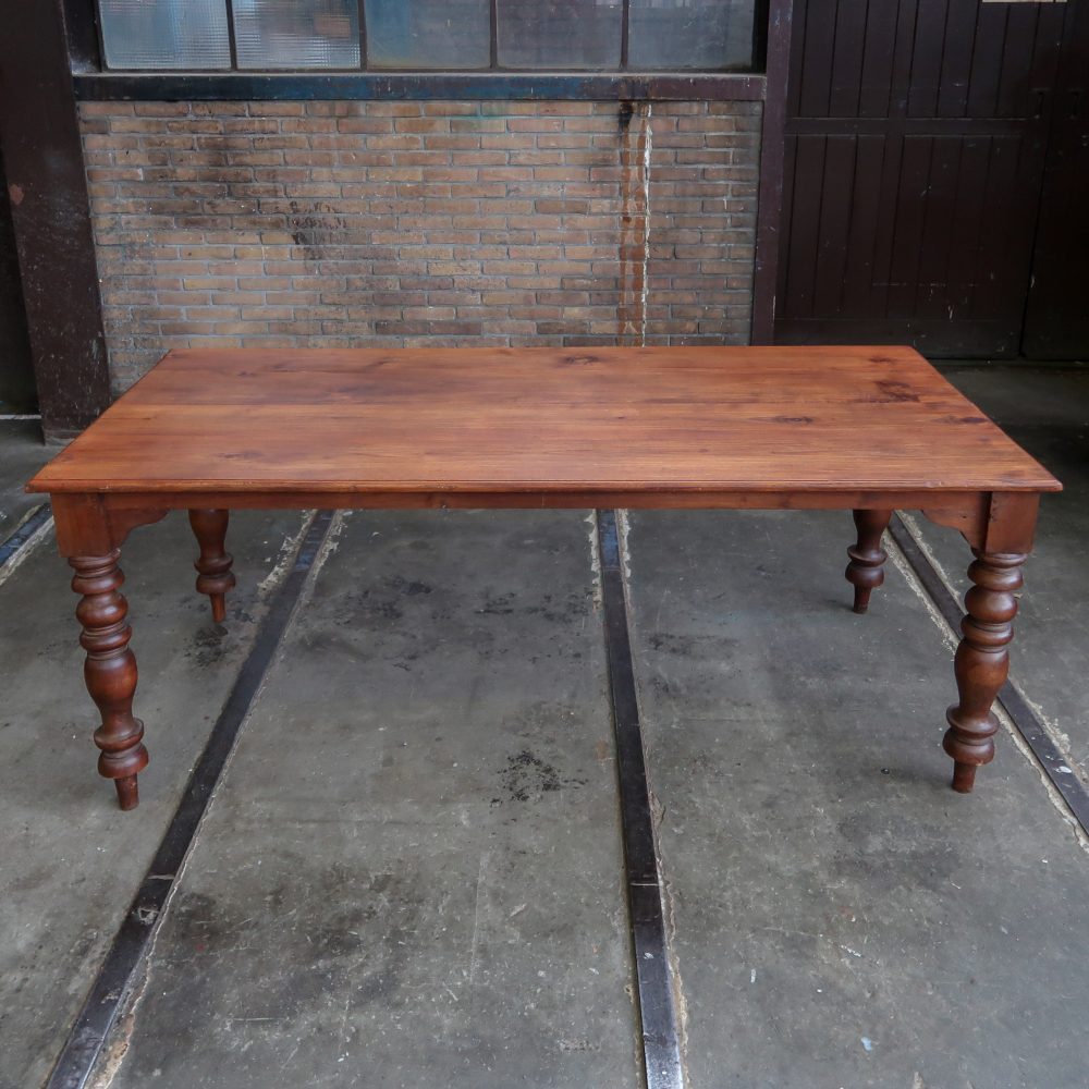 Klassieke houten eettafel - Afbeelding 3