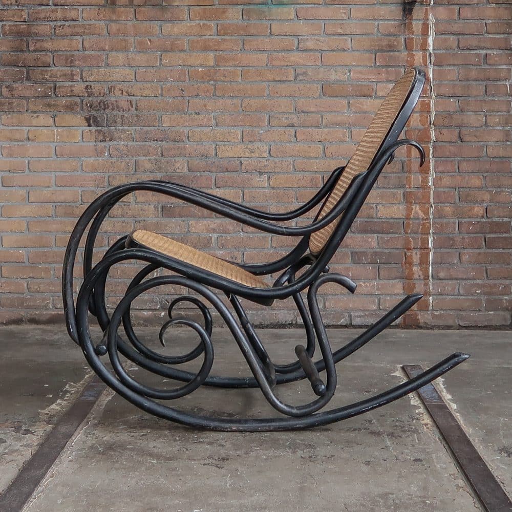 Schommelstoel, Thonet stijl - Afbeelding 2