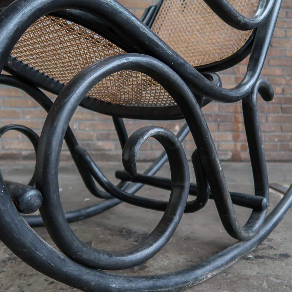 Schommelstoel, Thonet stijl - Afbeelding 11