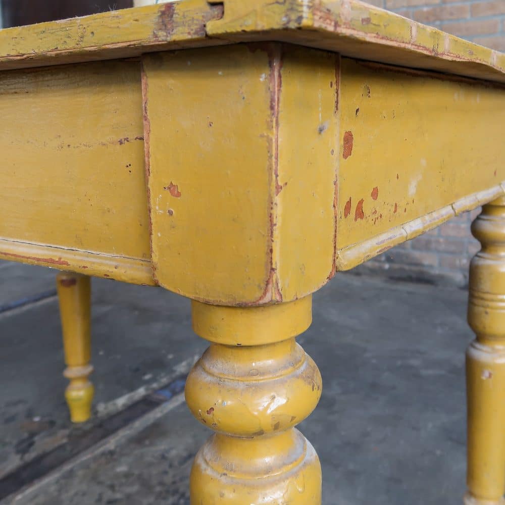 Brocante geel tafeltje - Afbeelding 6