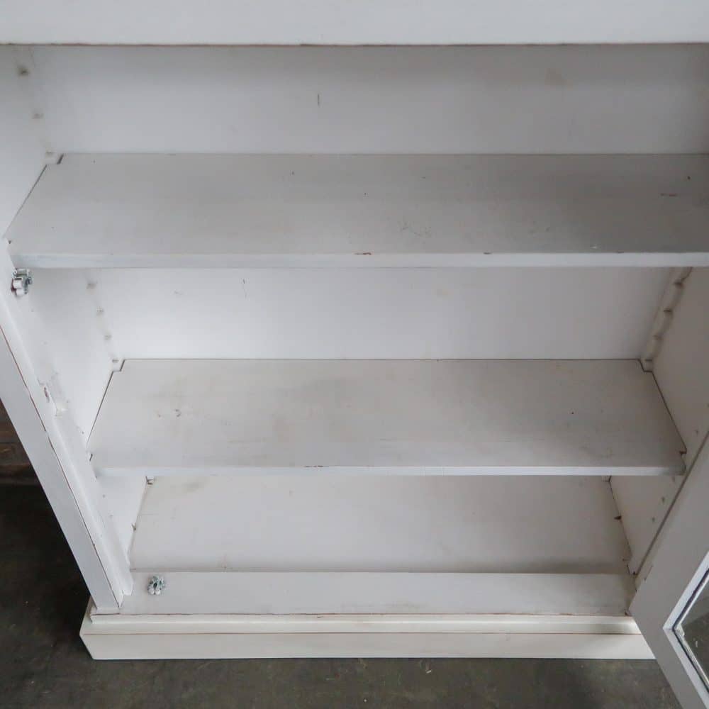 Vintage witte vitrinekast - Afbeelding 9