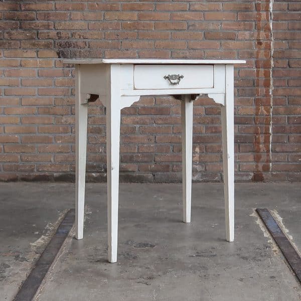 Brocante sidetable / bureautje