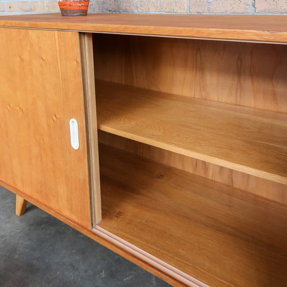 Vintage dressoir met schuifdeuren - Afbeelding 6