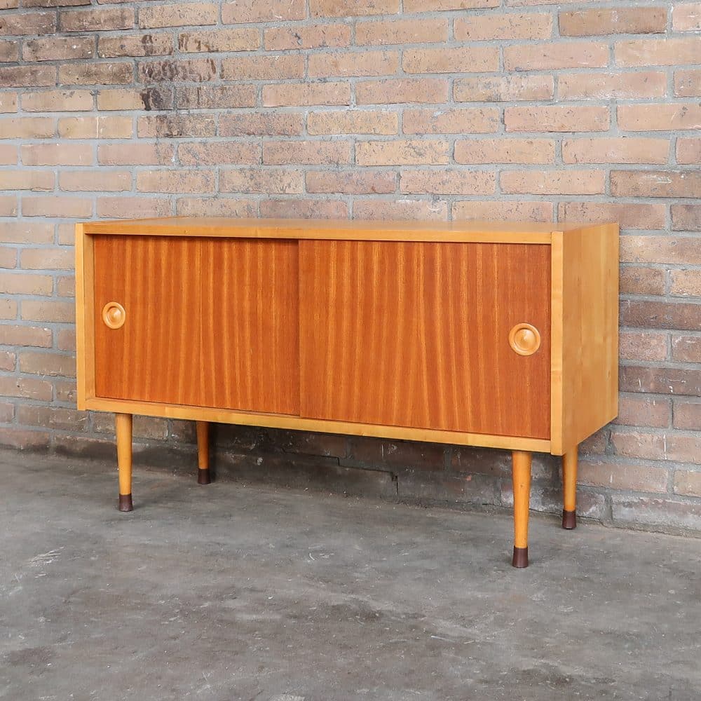 Vintage dressoirtje met schuifdeuren - Afbeelding 2