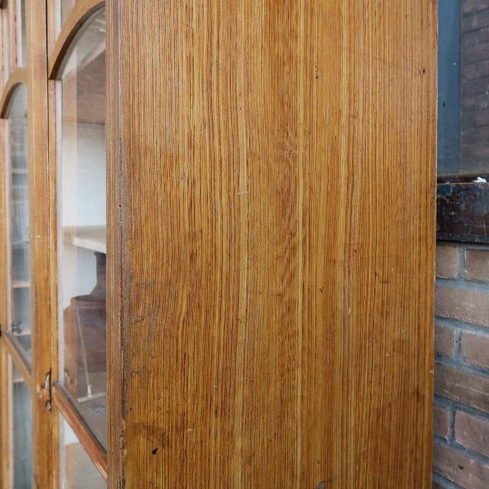 Antieke kast met schuifdeuren - Afbeelding 10