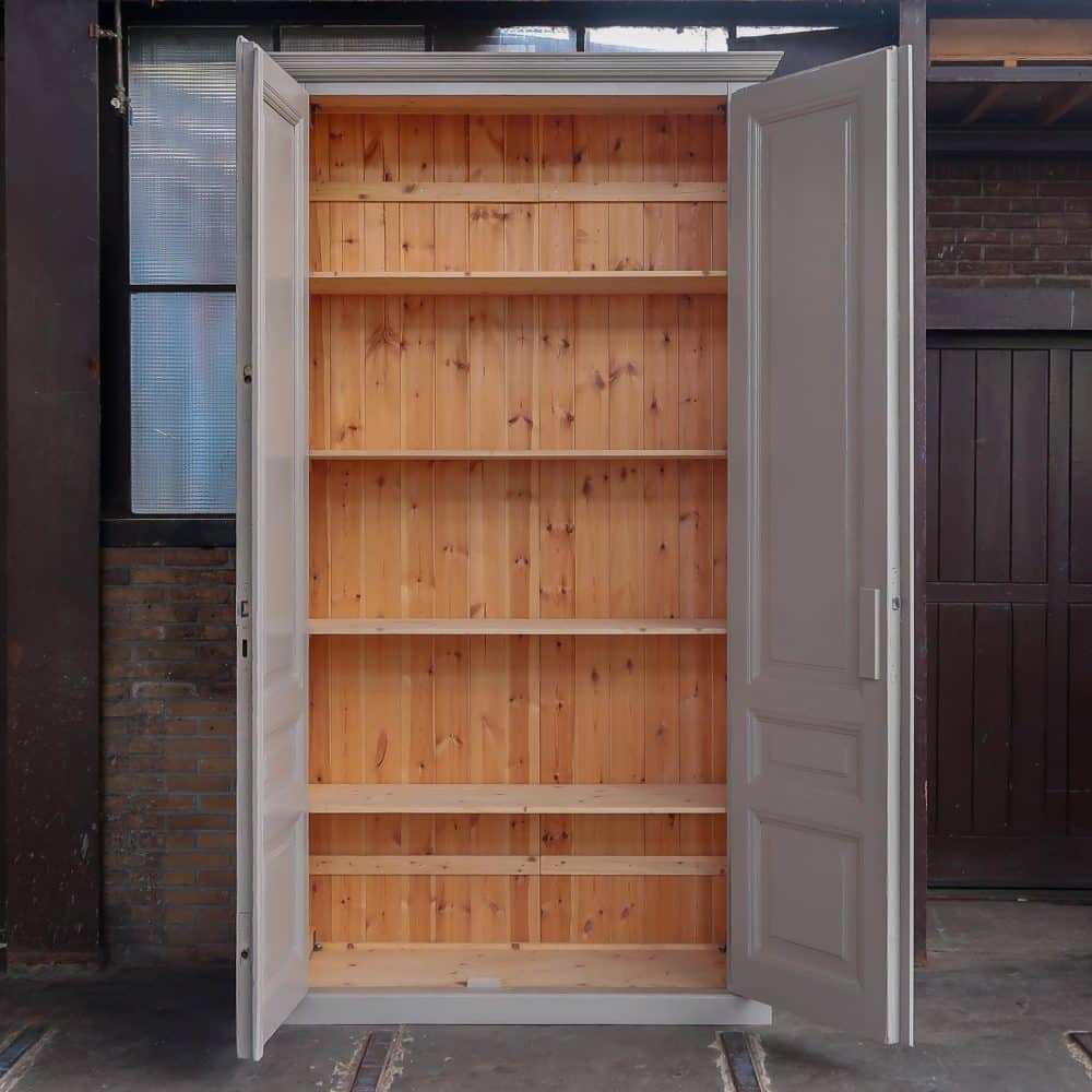 Hoge kast met ensuite deuren - VD&Ko maatwerk – Bild 2