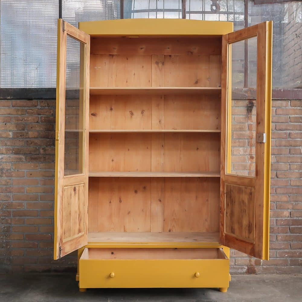 Brocante gele vitrinekast - Afbeelding 3