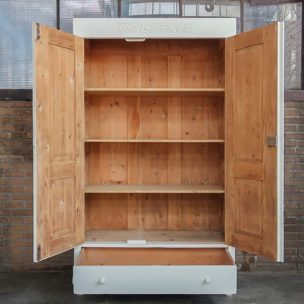 Witte brocante linnenkast - Afbeelding 3