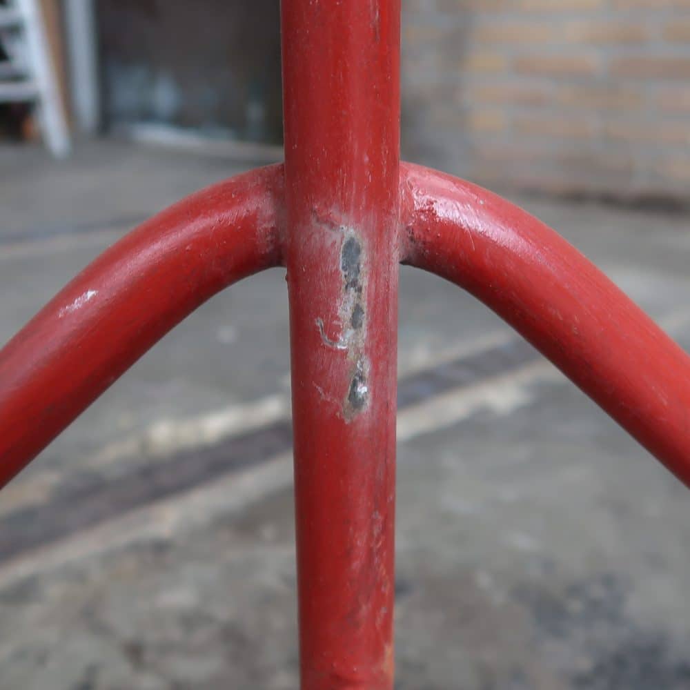 Rode metalen kapstok - Afbeelding 5