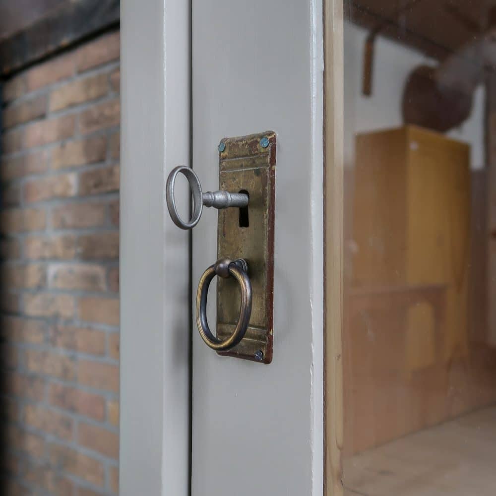 Eendeurs taupe vitrinekast - Afbeelding 5