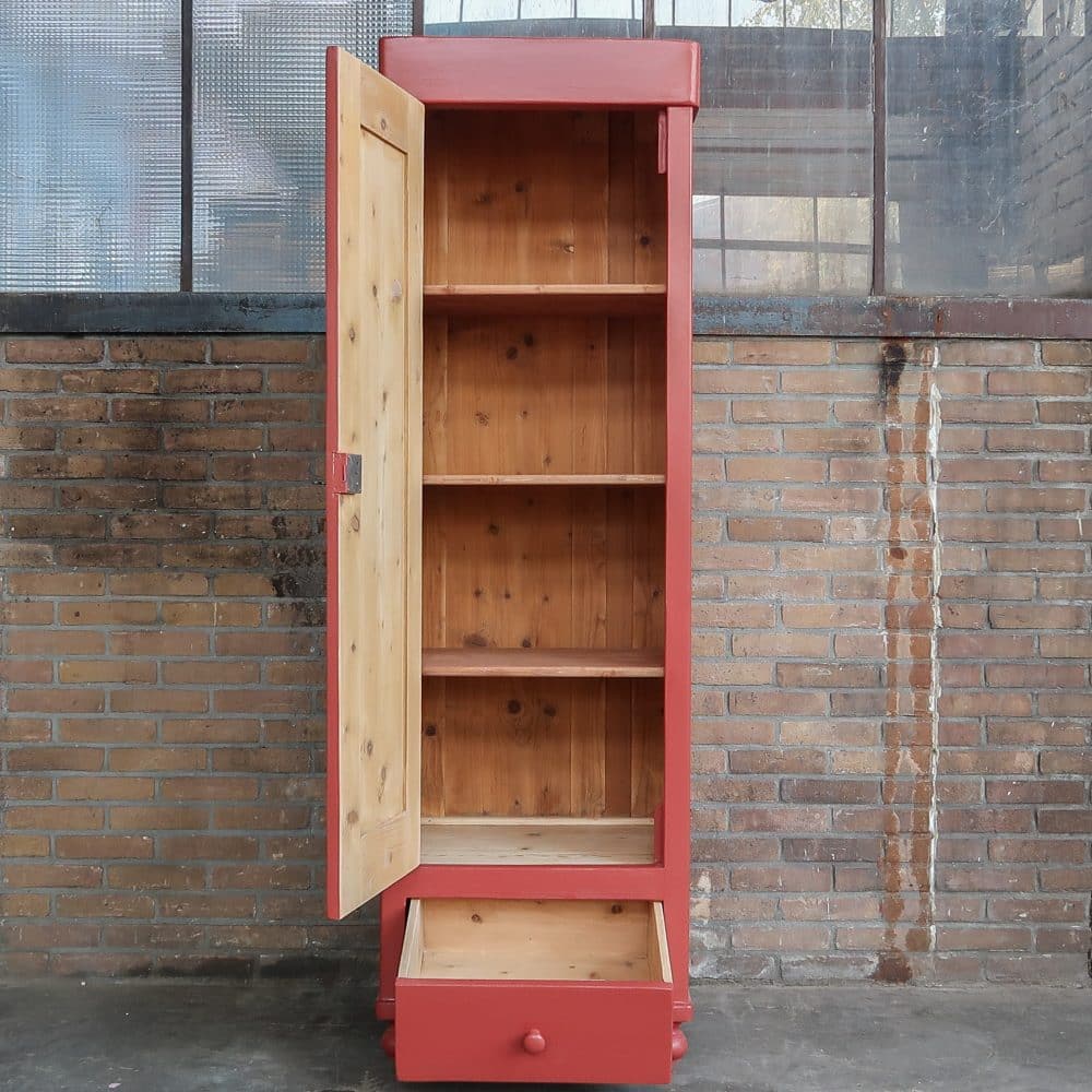 Rode brocante linnenkast - Afbeelding 3