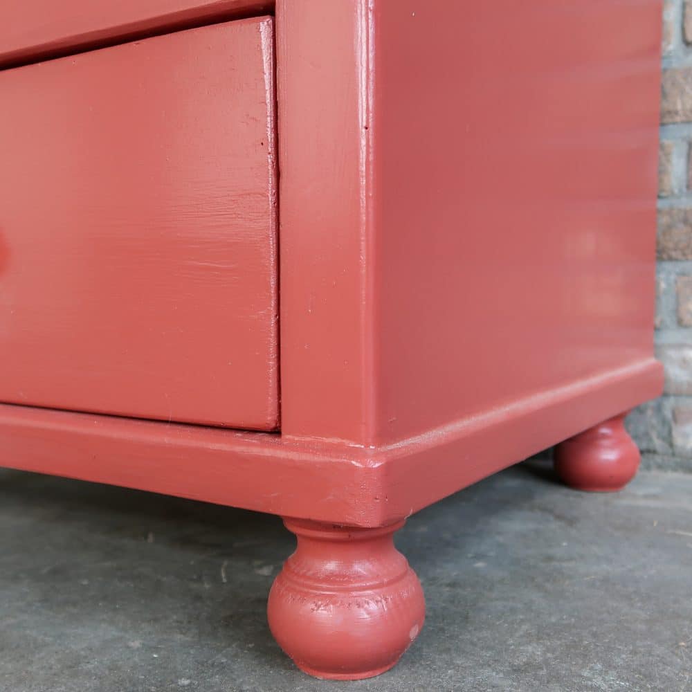 Rode brocante linnenkast - Afbeelding 8