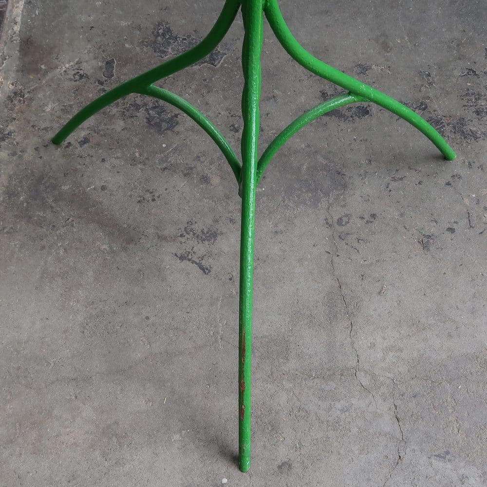 Groene metalen kapstok - Afbeelding 7